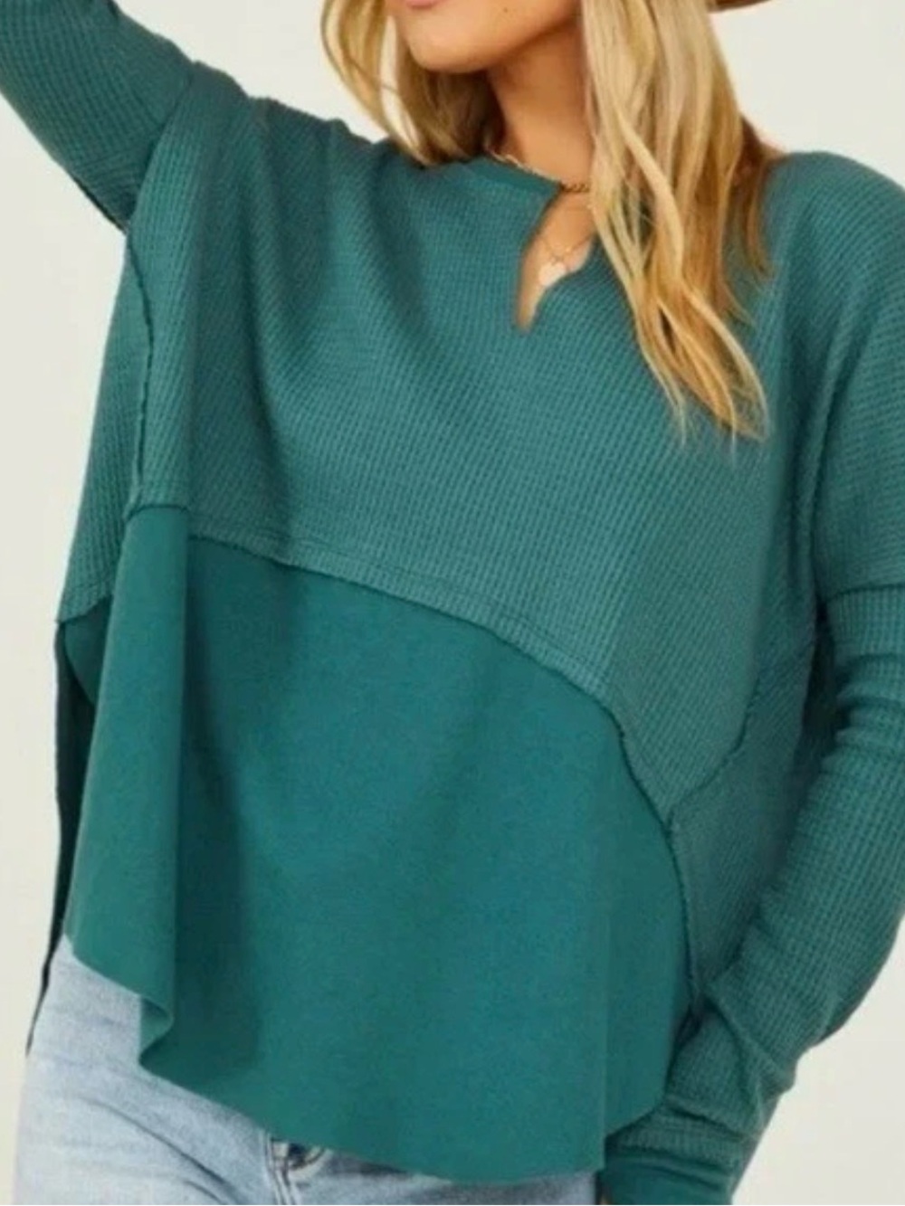 Altar’d State Women’s Teal Waffle Knit Split Neck High Low Top Thumbholes S